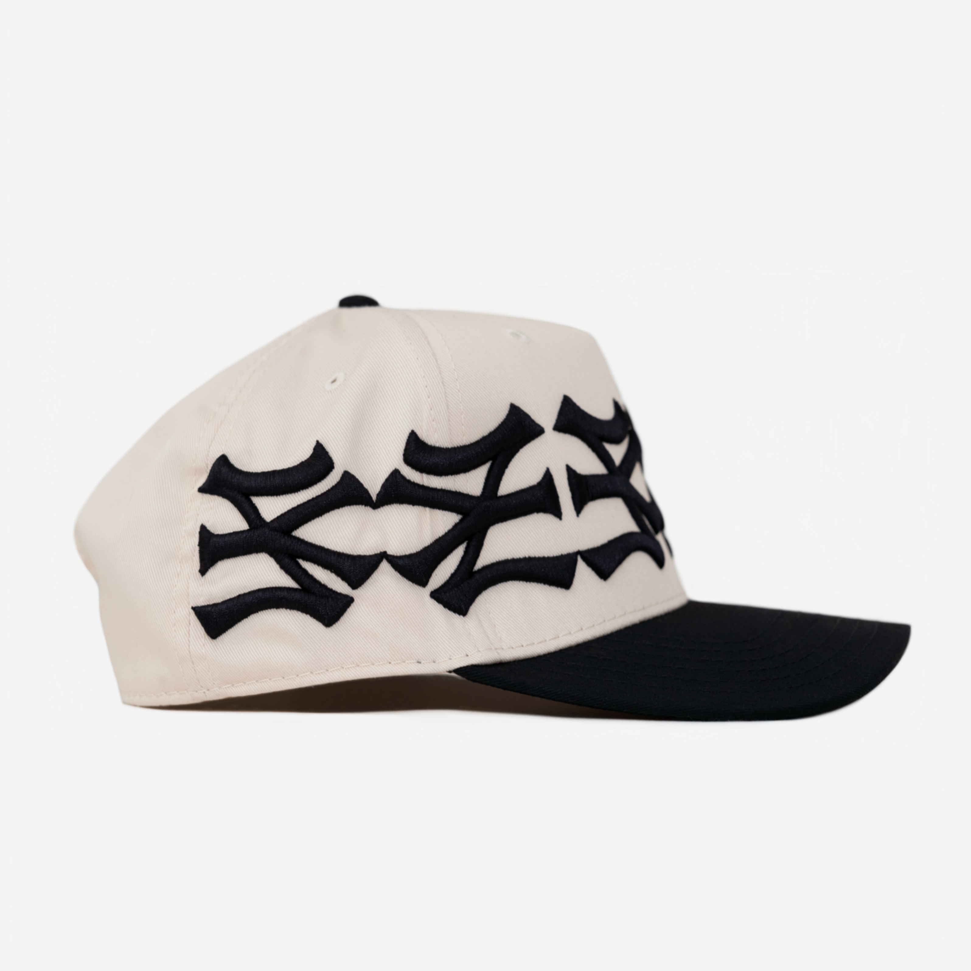 NY NY CROWN HAT (CRM/BLK)