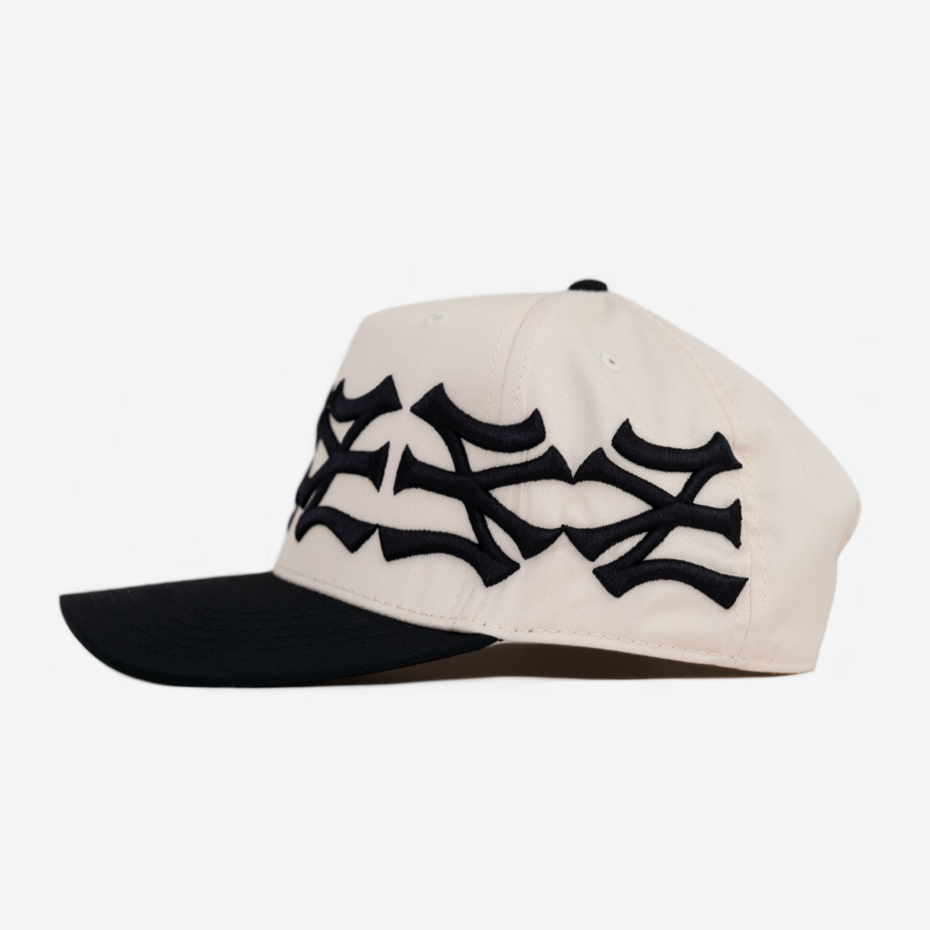 NY NY CROWN HAT (CRM/BLK)
