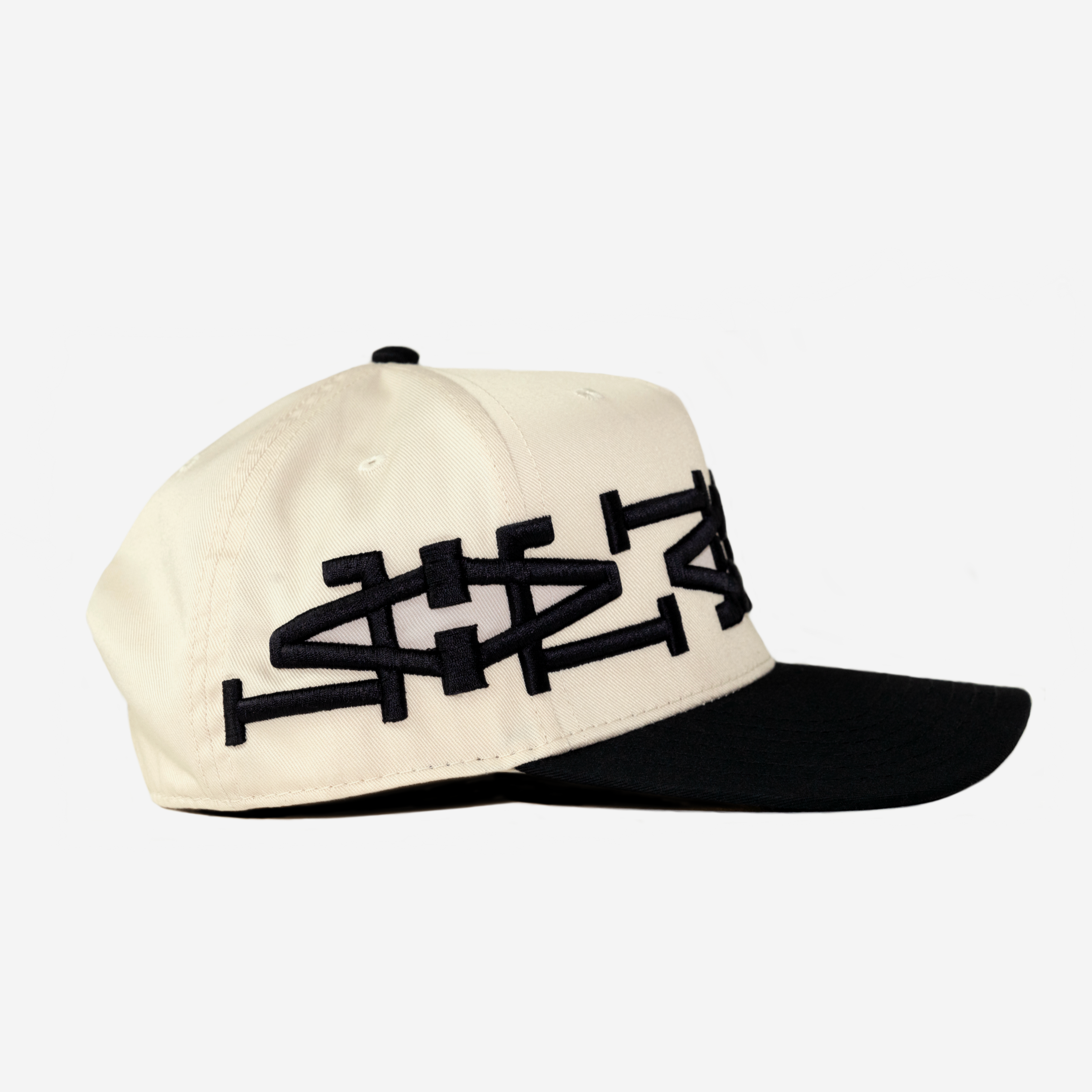 LA LA CROWN HAT (CRM/BLK)