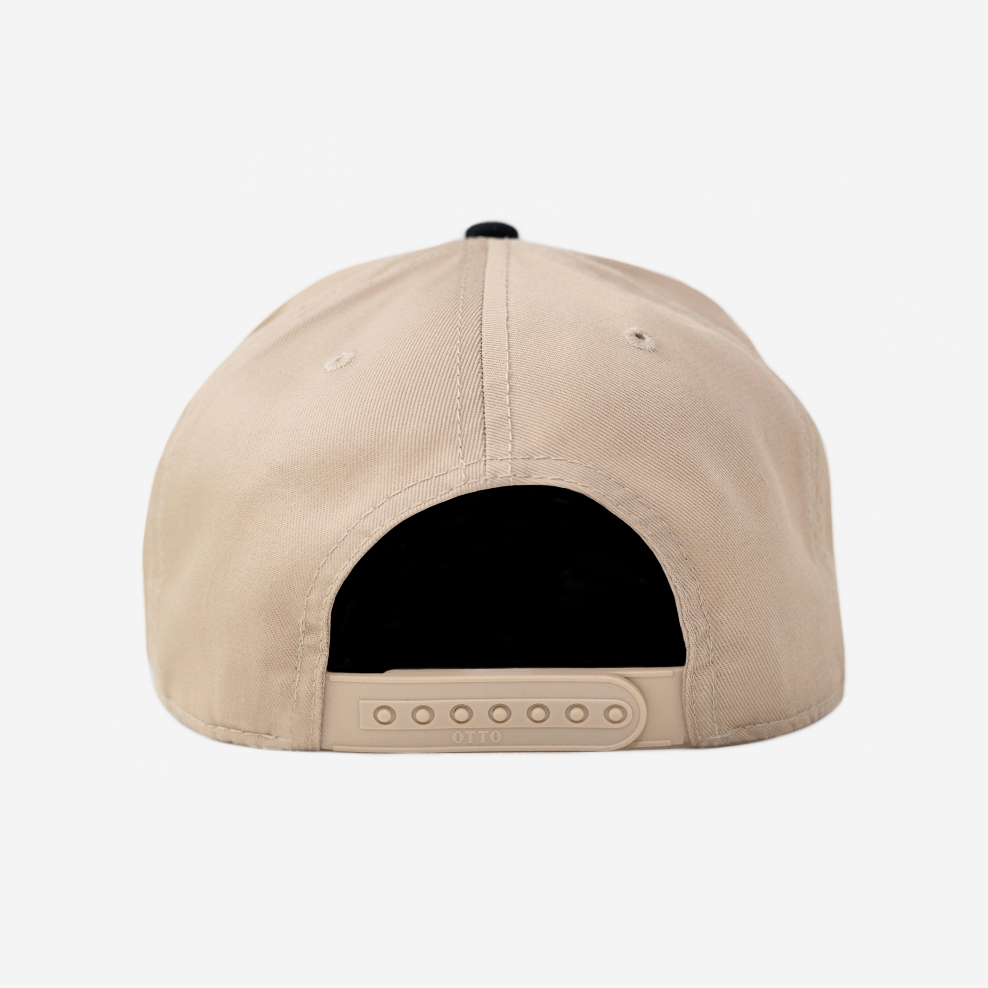 LA LA HAT CURVED BRIM (TAN/BLK)